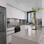 One 80 Cozy 'el Cambio' At Walking Distance To The Sea Estepona