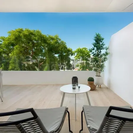 One 80 Cozy 'el Cambio' At Walking Distance To The Sea Estepona