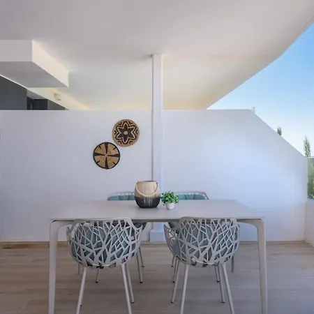 The Cozy At One80 Suites, Apartment