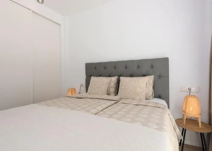 One 80 Cozy 'el Cambio' At Walking Distance To The Sea Estepona