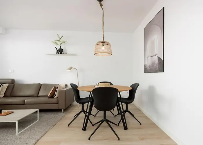 One 80 Cozy 'el Cambio' At Walking Distance To The Sea Estepona